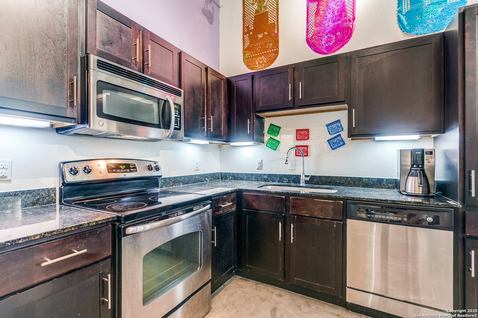 1401 S Flores Street San Antonio TX 78204