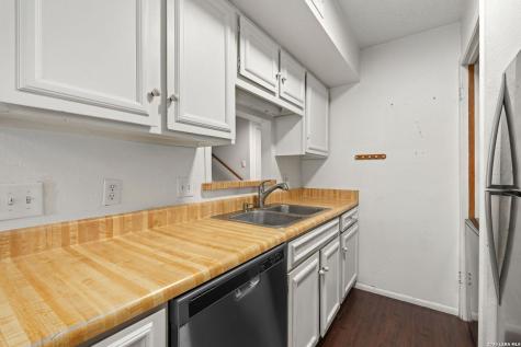 7711 Callaghan San Antonio TX 78229