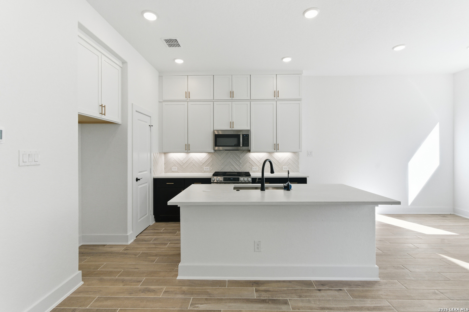 6464 Babcock Road San Antonio TX 78249