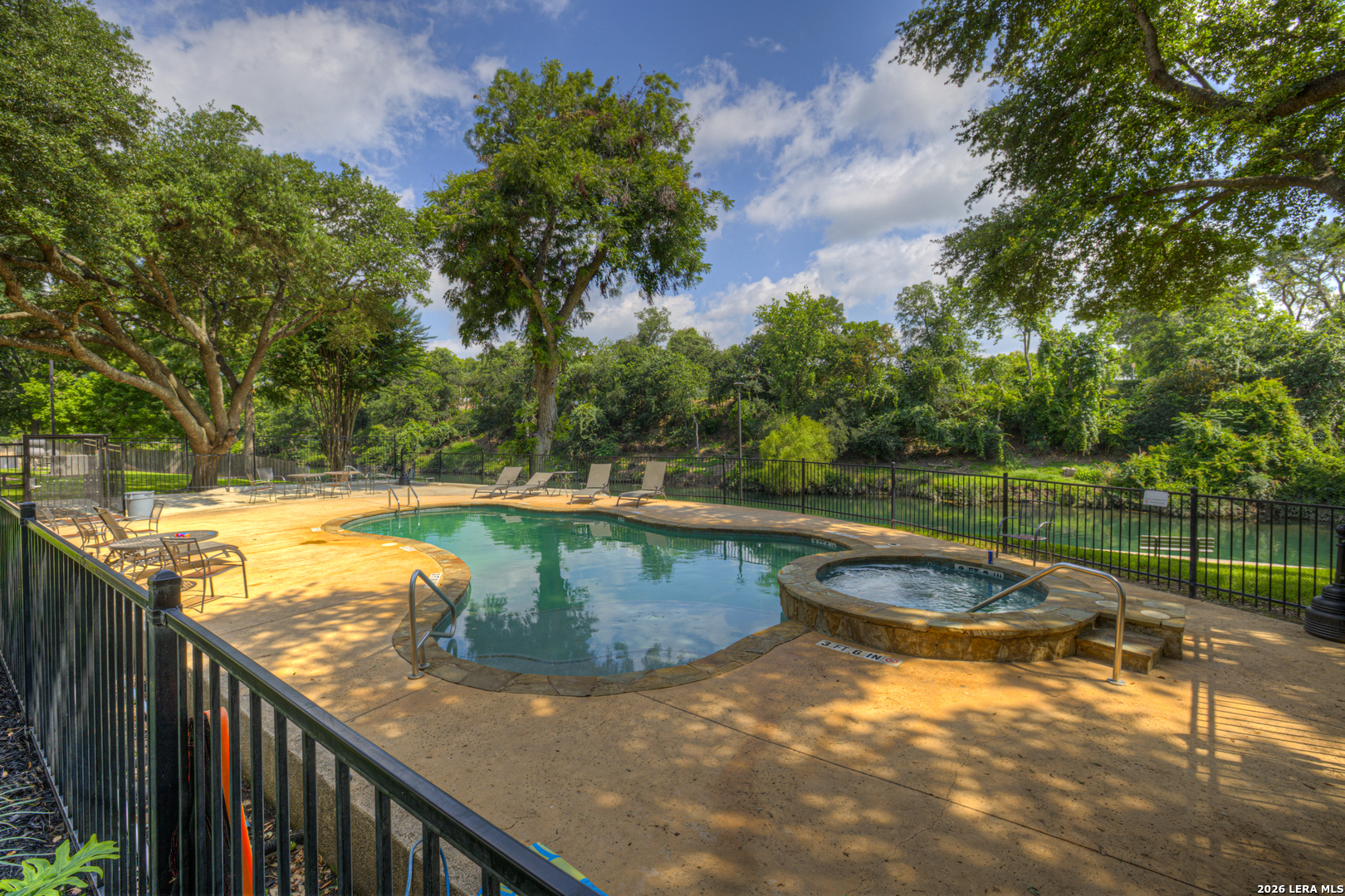 500 N Market New Braunfels TX 78130