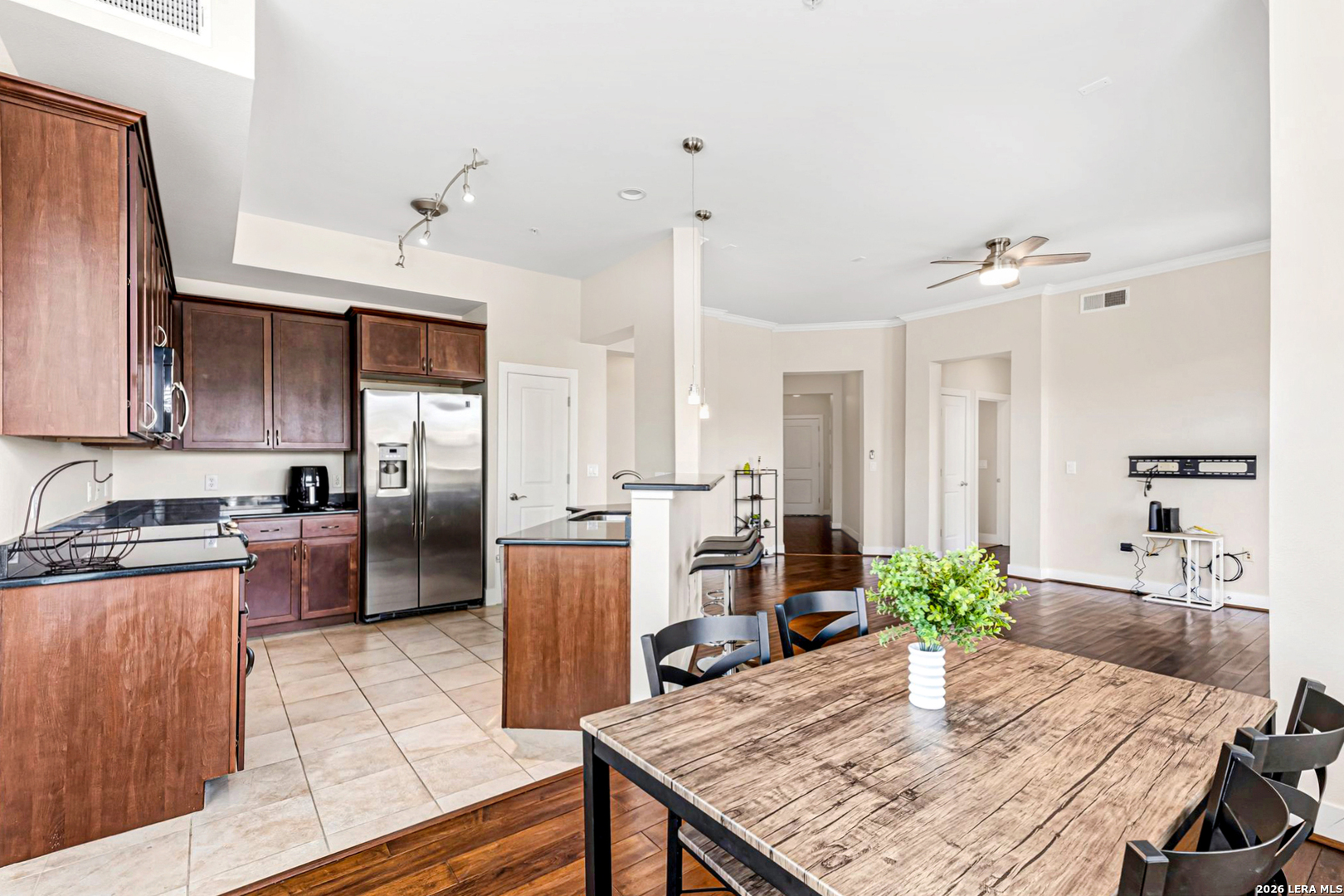 7342 Oak Manor San Antonio TX 78229