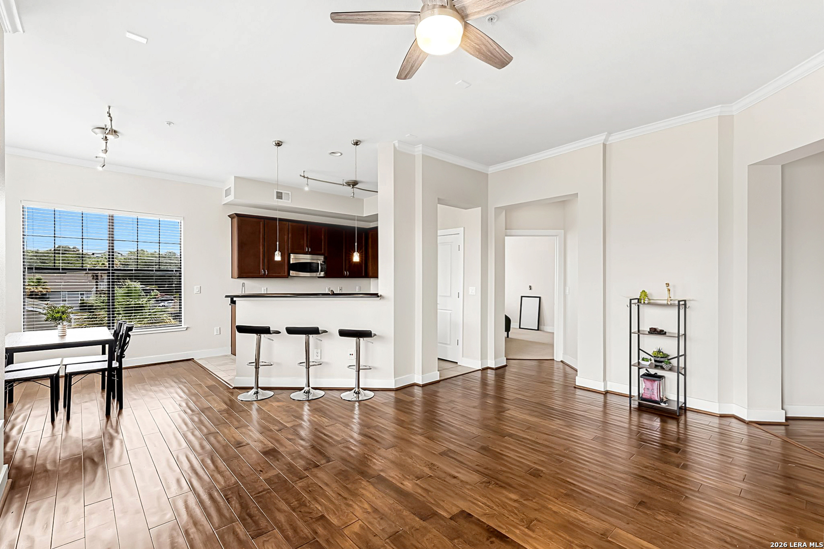 7342 Oak Manor San Antonio TX 78229