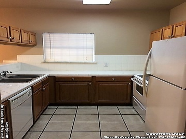 36 Chapel Hill Circle San Antonio TX 78240