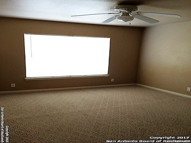 36 Chapel Hill Circle San Antonio TX 78240