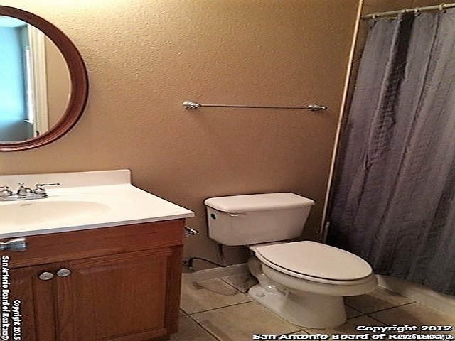 36 Chapel Hill Circle San Antonio TX 78240