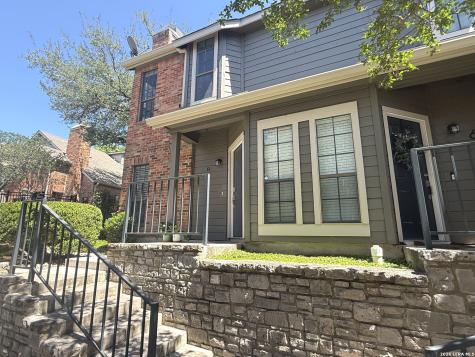 8 Chapel Hill Circle San Antonio TX 78240