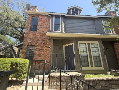 8 Chapel Hill Circle San Antonio TX 78240
