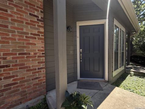 8 Chapel Hill Circle San Antonio TX 78240