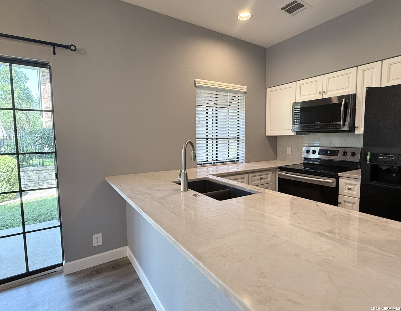 8 Chapel Hill Circle San Antonio TX 78240