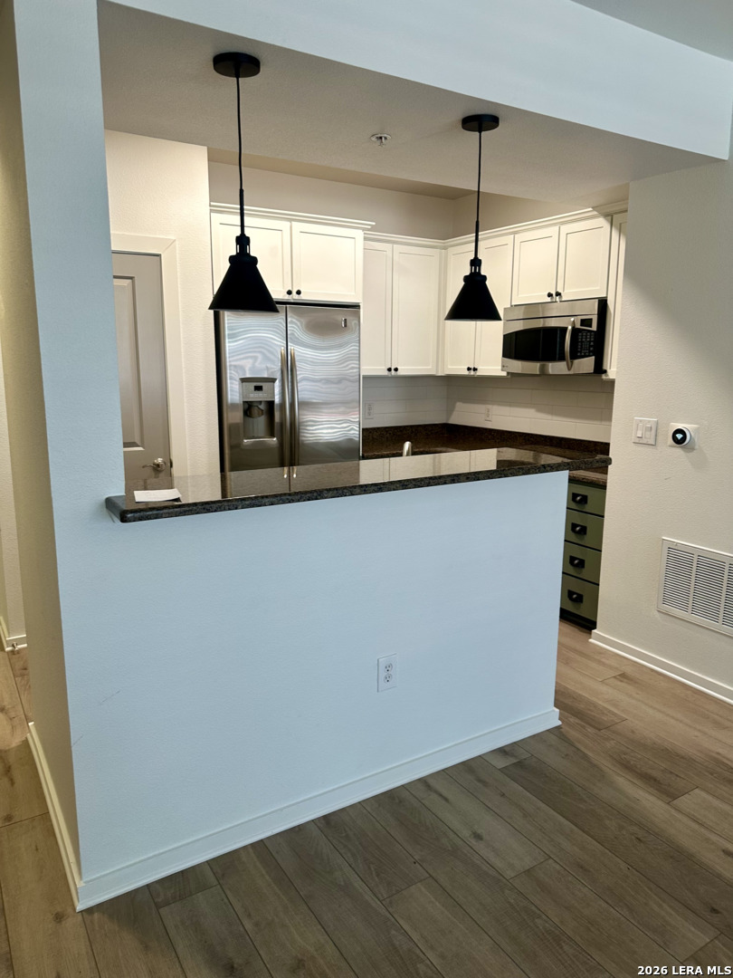 7342 Oak Manor Drive San Antonio TX 78229