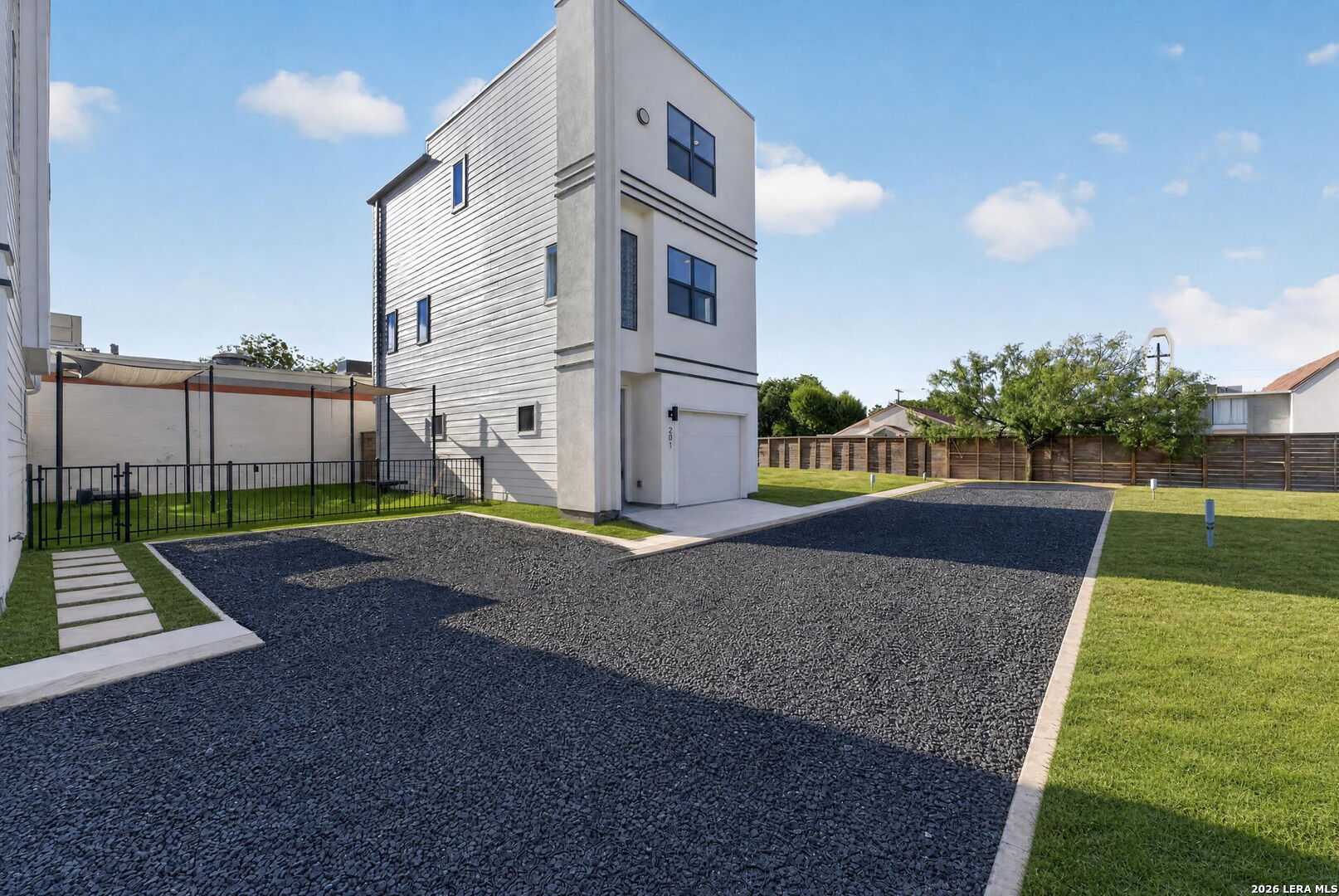 1735 W Gramercy Place San Antonio TX 78201