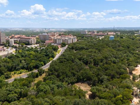 1013 Chestnut Street San Marcos TX 78666