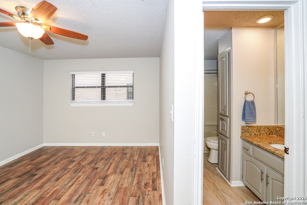 11843 Braesview San Antonio TX 78213