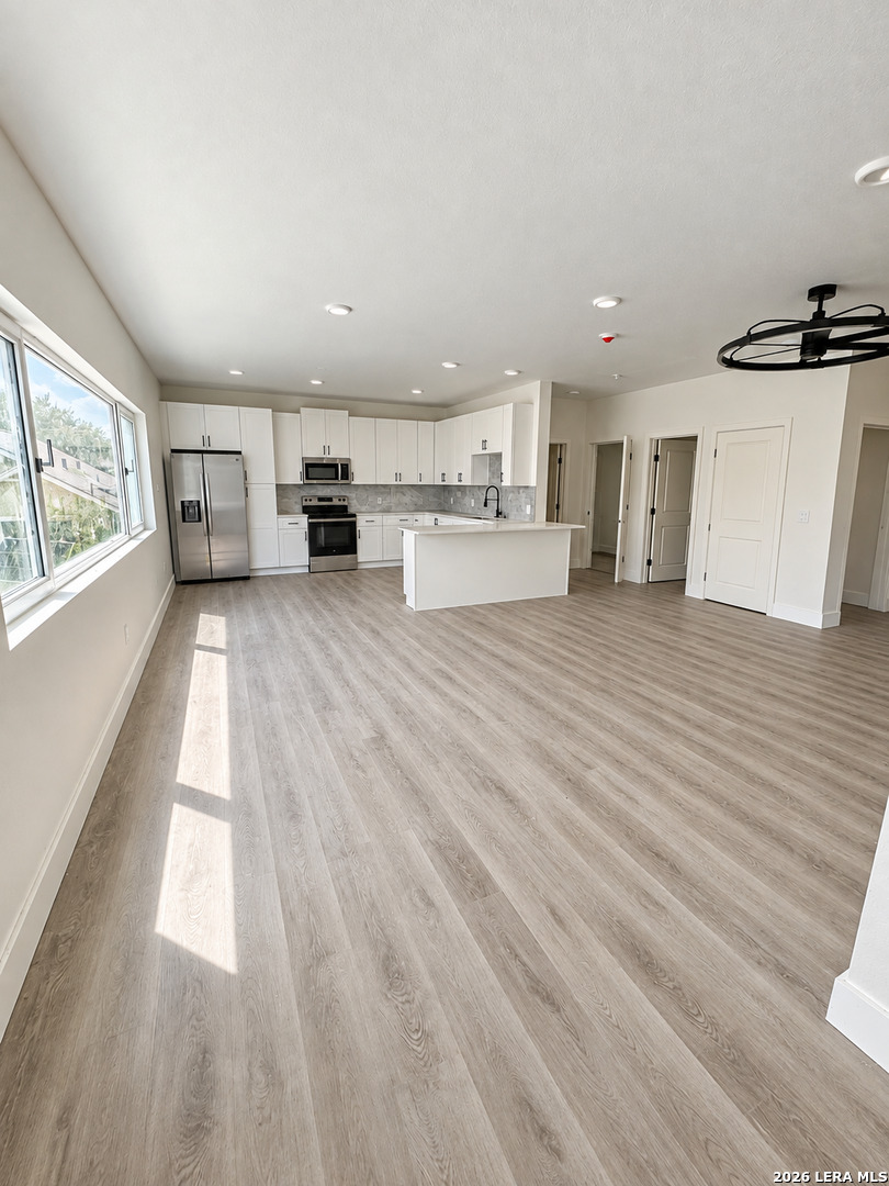 2619 S Flores Street San Antonio TX 78204
