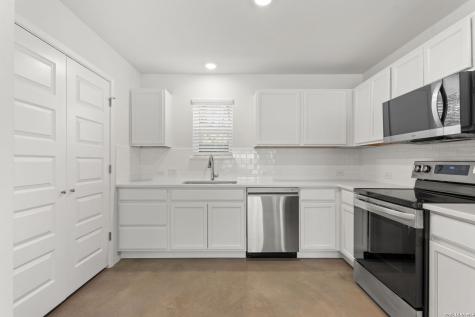 631 E Carolina San Antonio TX 78210