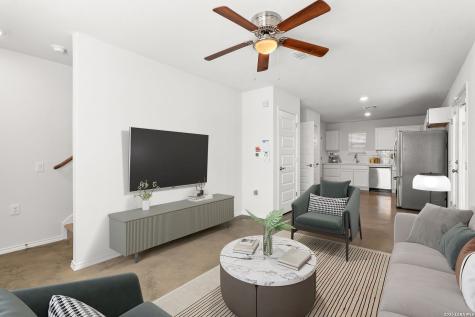 631 E Carolina San Antonio TX 78210