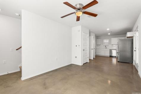 631 E Carolina San Antonio TX 78210
