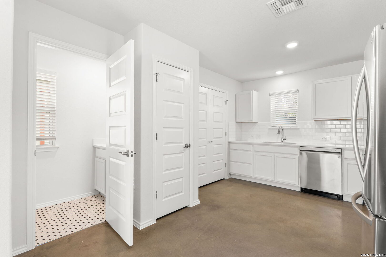 631 E Carolina San Antonio TX 78210