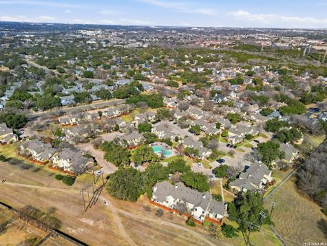 11901 Swearingen Drive Austin TX 78758