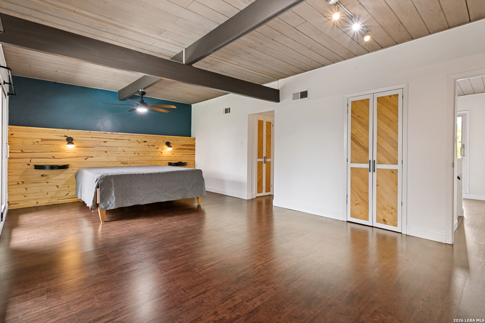 3102 Eisenhauer San Antonio TX 78209