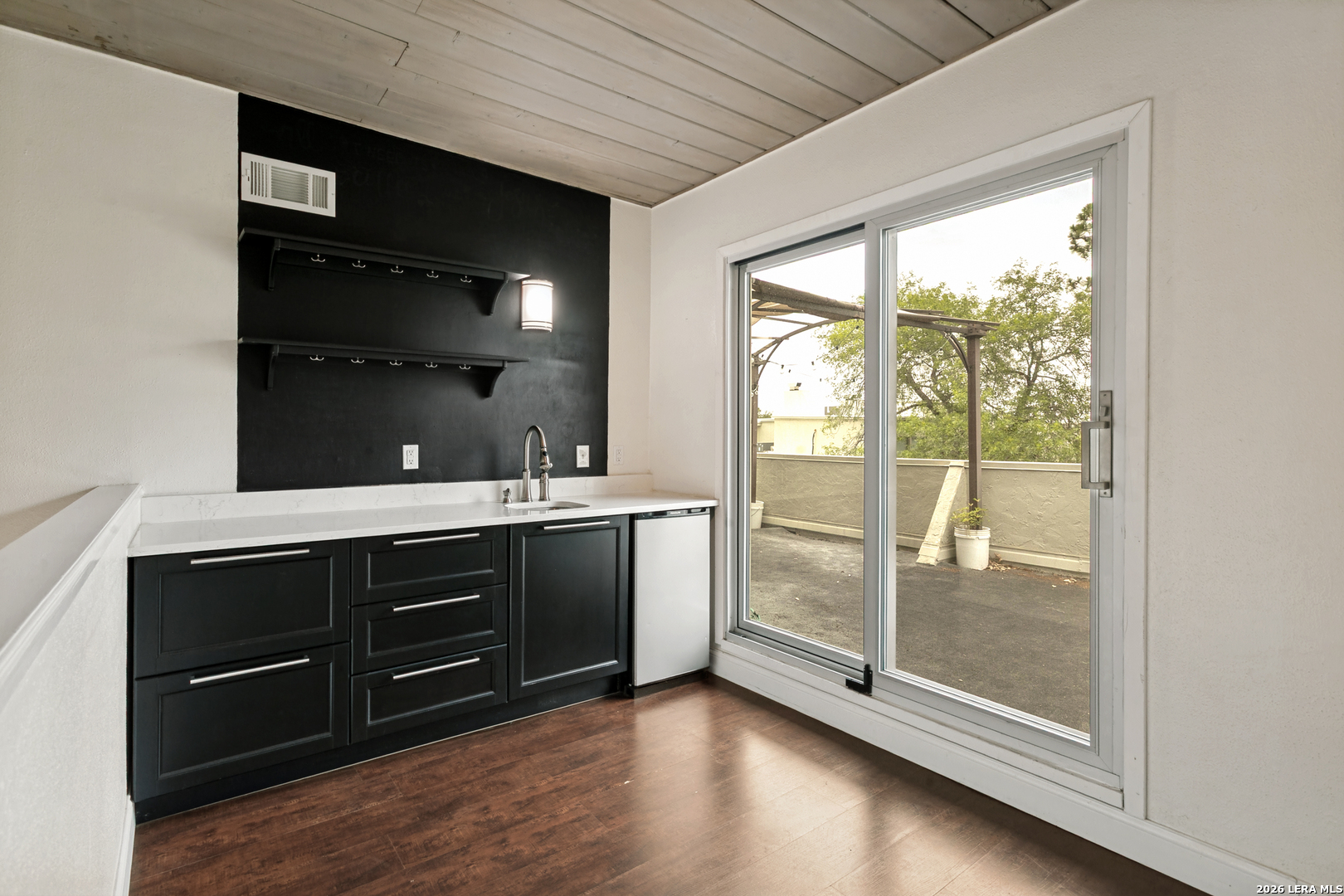 3102 Eisenhauer San Antonio TX 78209