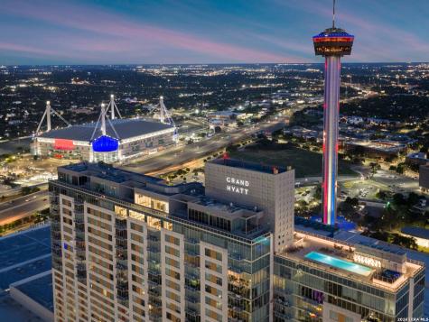610 E Market San Antonio TX 78205