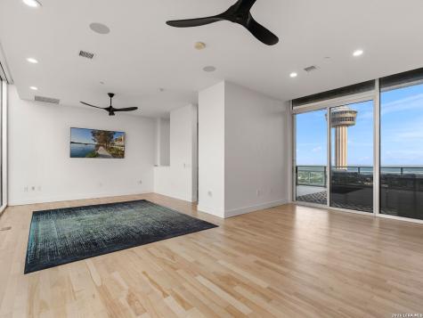 610 E Market San Antonio TX 78205