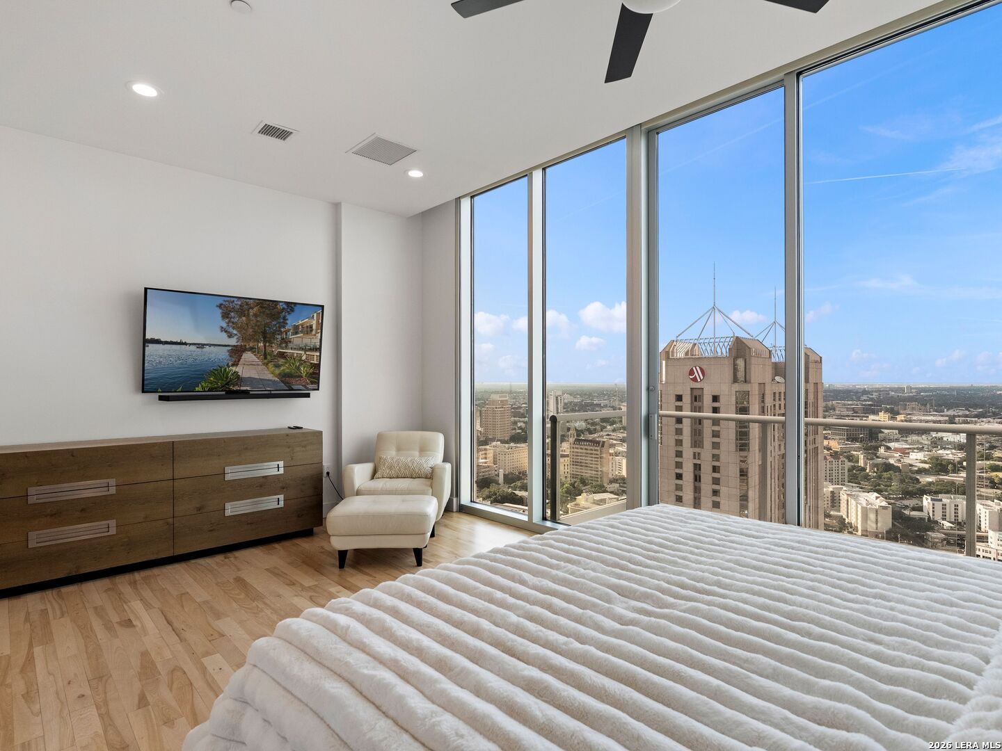 610 E Market San Antonio TX 78205