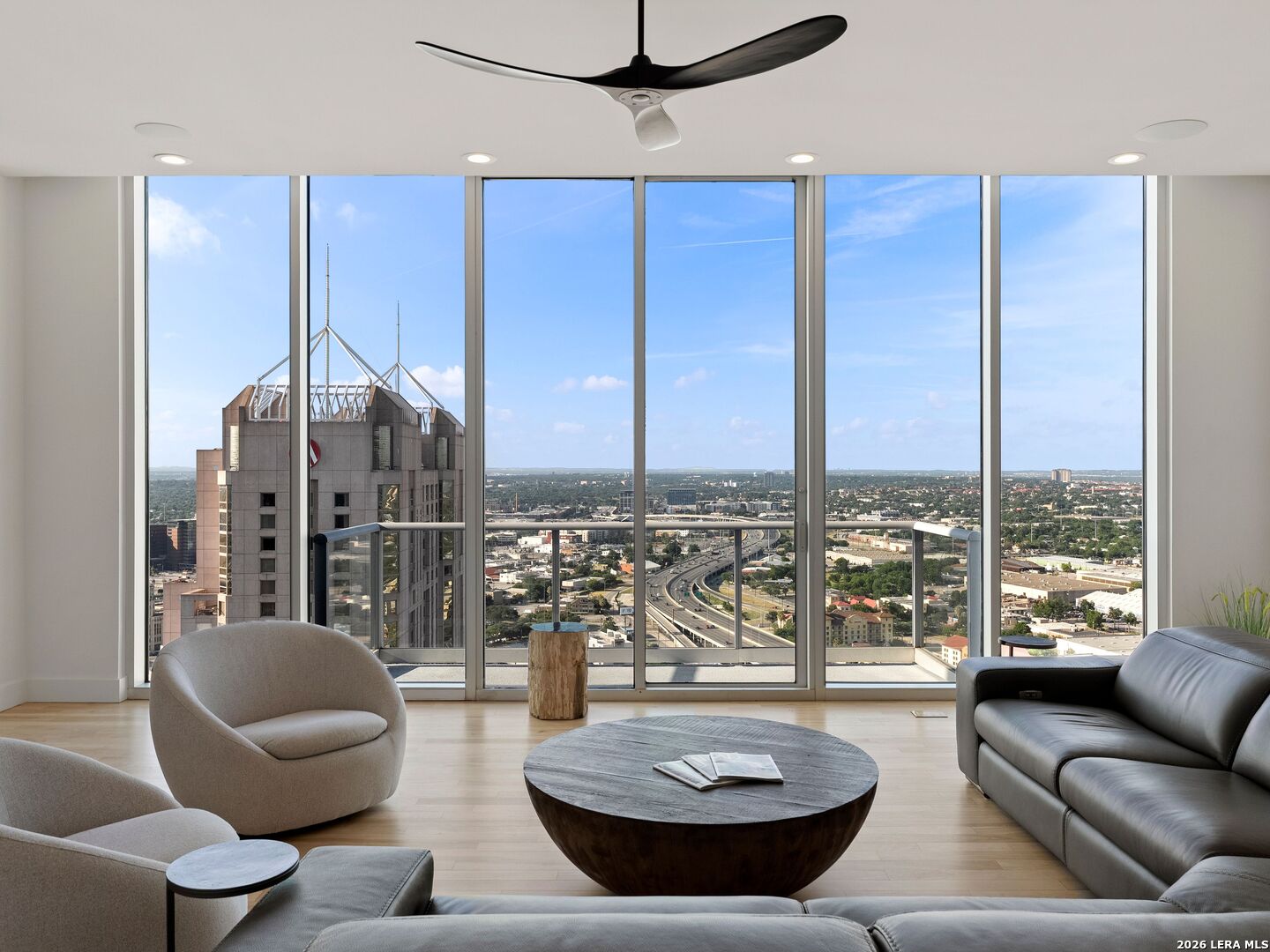 610 E Market San Antonio TX 78205