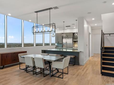 610 E Market San Antonio TX 78205