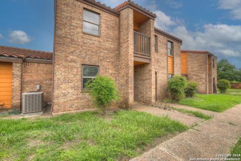 1133 Ashby Street Seguin TX 78155
