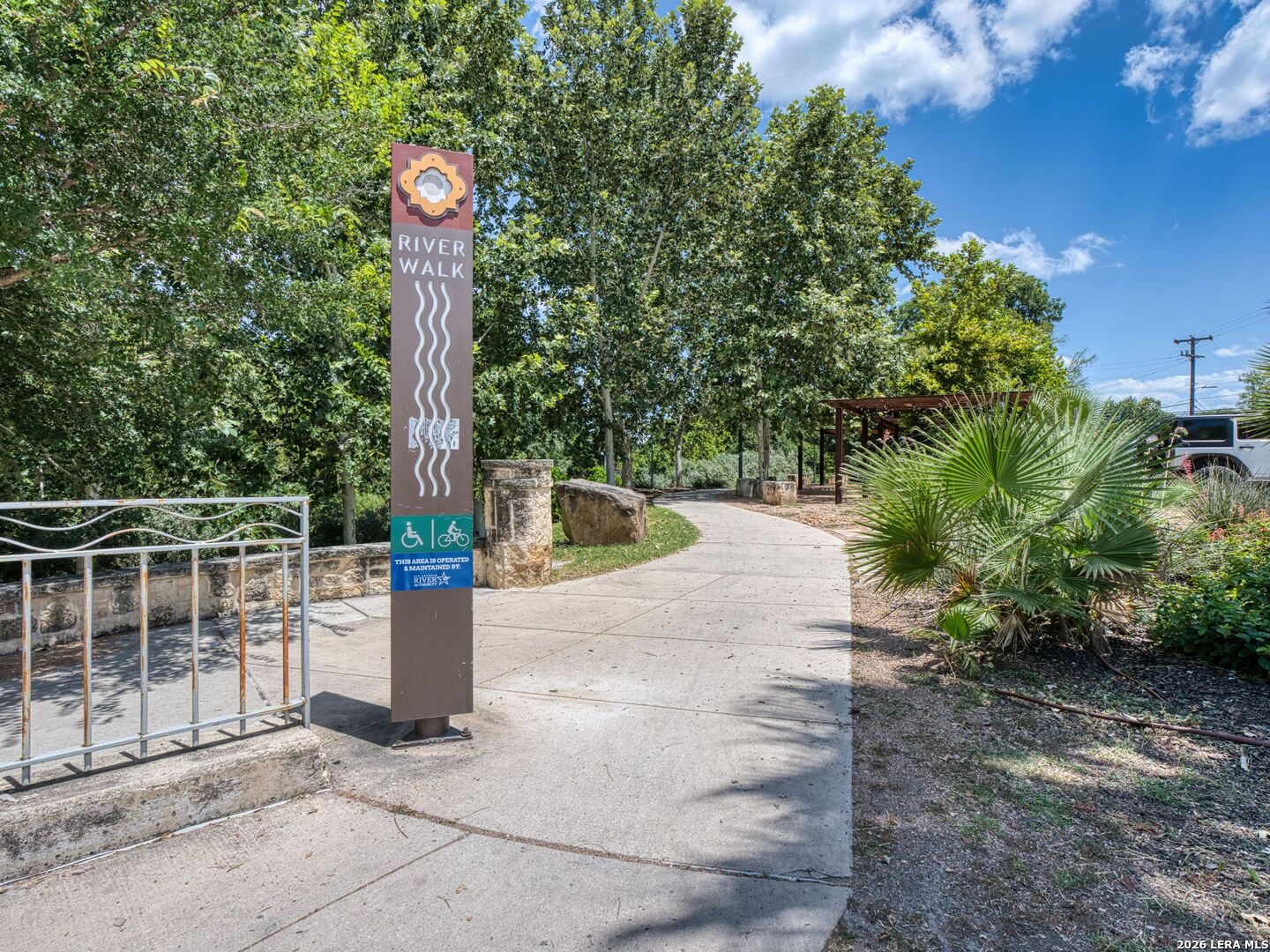 400 E Guenther Street San Antonio TX 78210