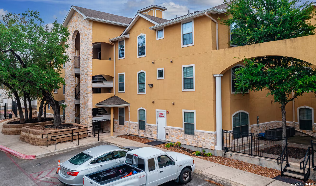 7323 Snowden Road San Antonio TX 78240