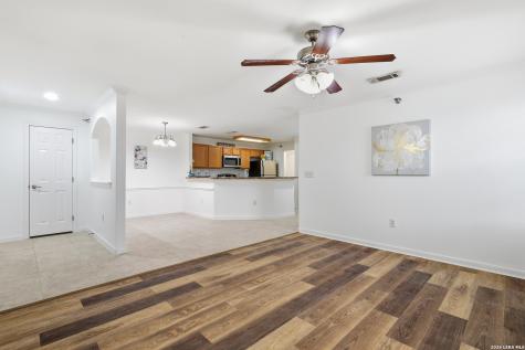 7323 Snowden Road San Antonio TX 78240