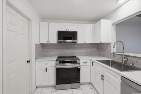 11303 Vance Jackson San Antonio TX 78230