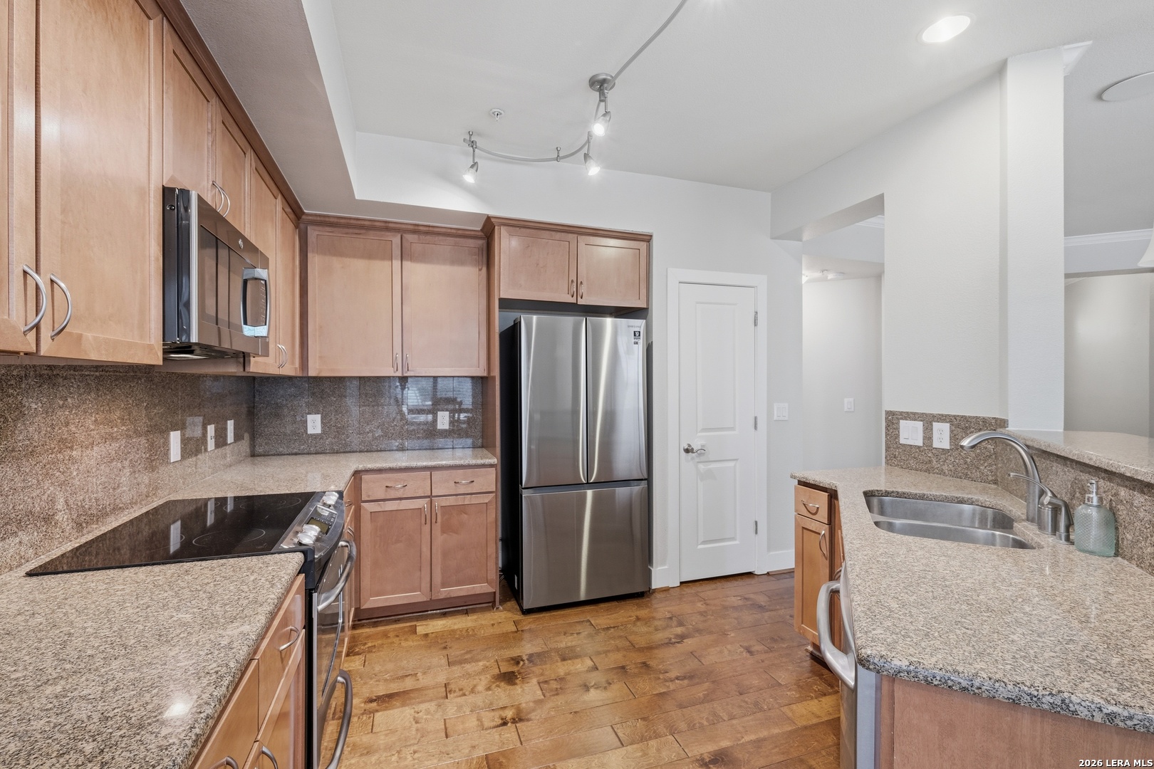 7342 Oak Manor Drive San Antonio TX 78229
