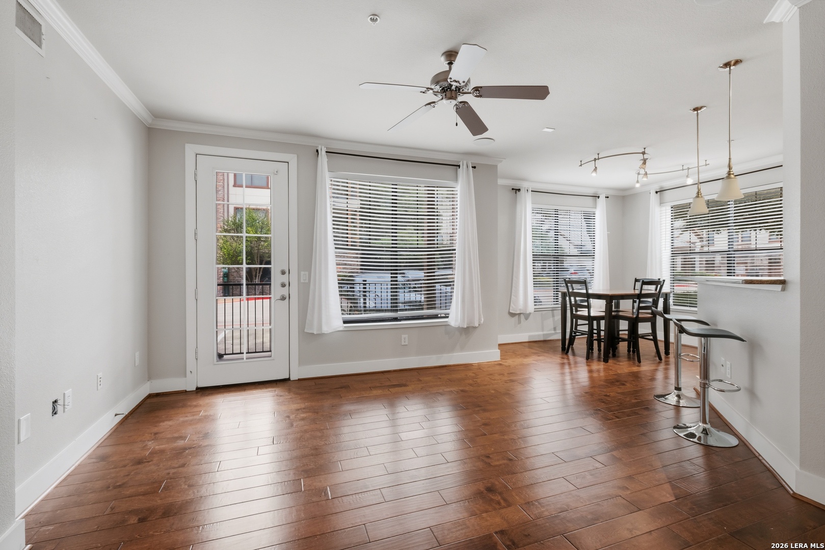 7342 Oak Manor Drive San Antonio TX 78229