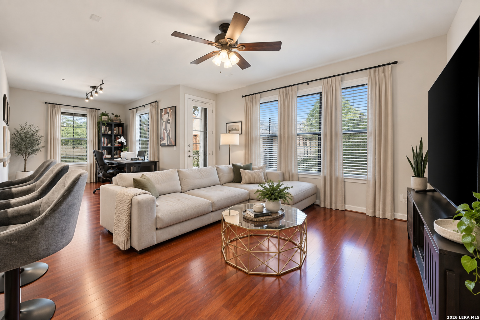 7342 Oak Manor Drive San Antonio TX 78229