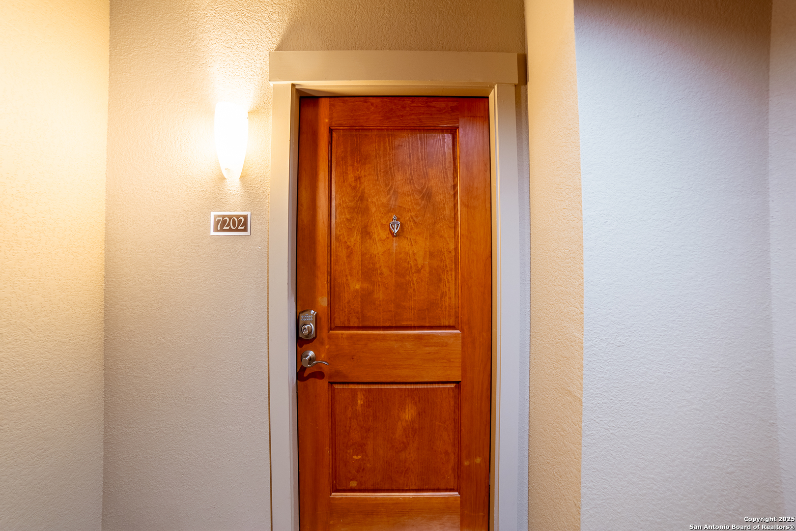 7342 Oak Manor San Antonio TX 78229