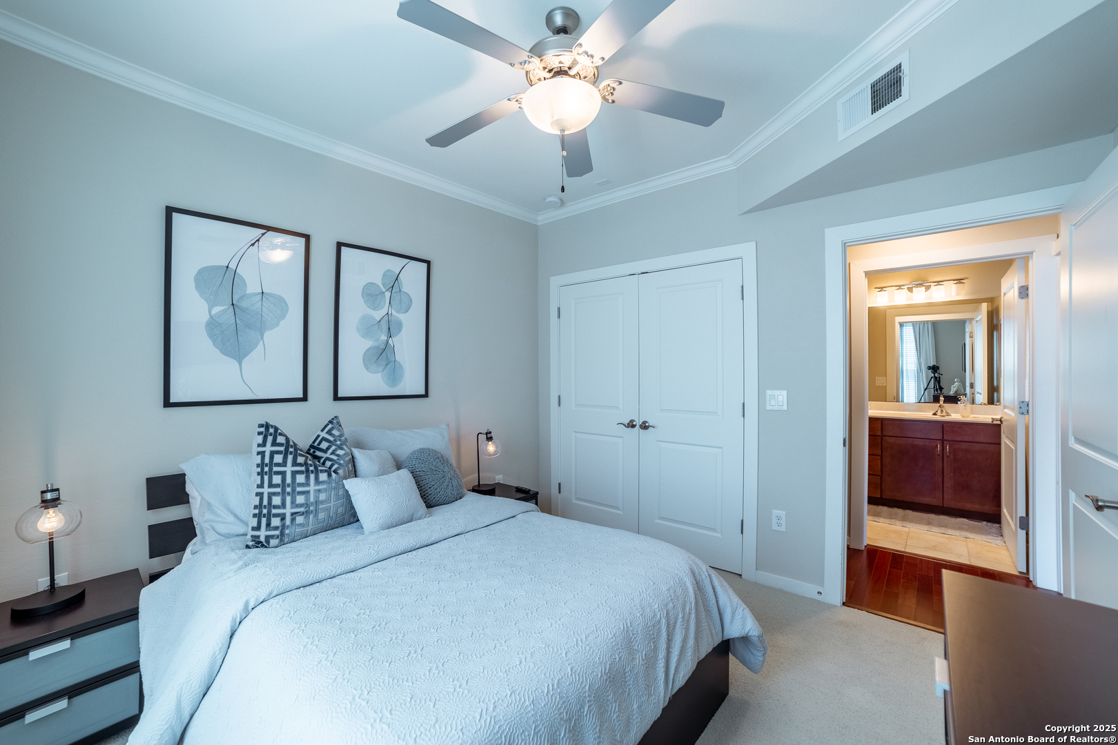 7342 Oak Manor San Antonio TX 78229