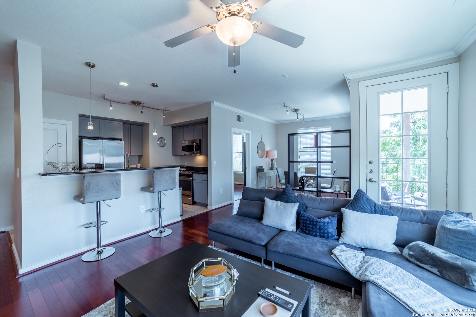 7342 Oak Manor San Antonio TX 78229