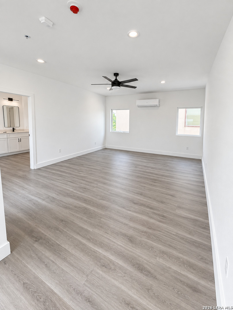2619 S Flores Street San Antonio TX 78204