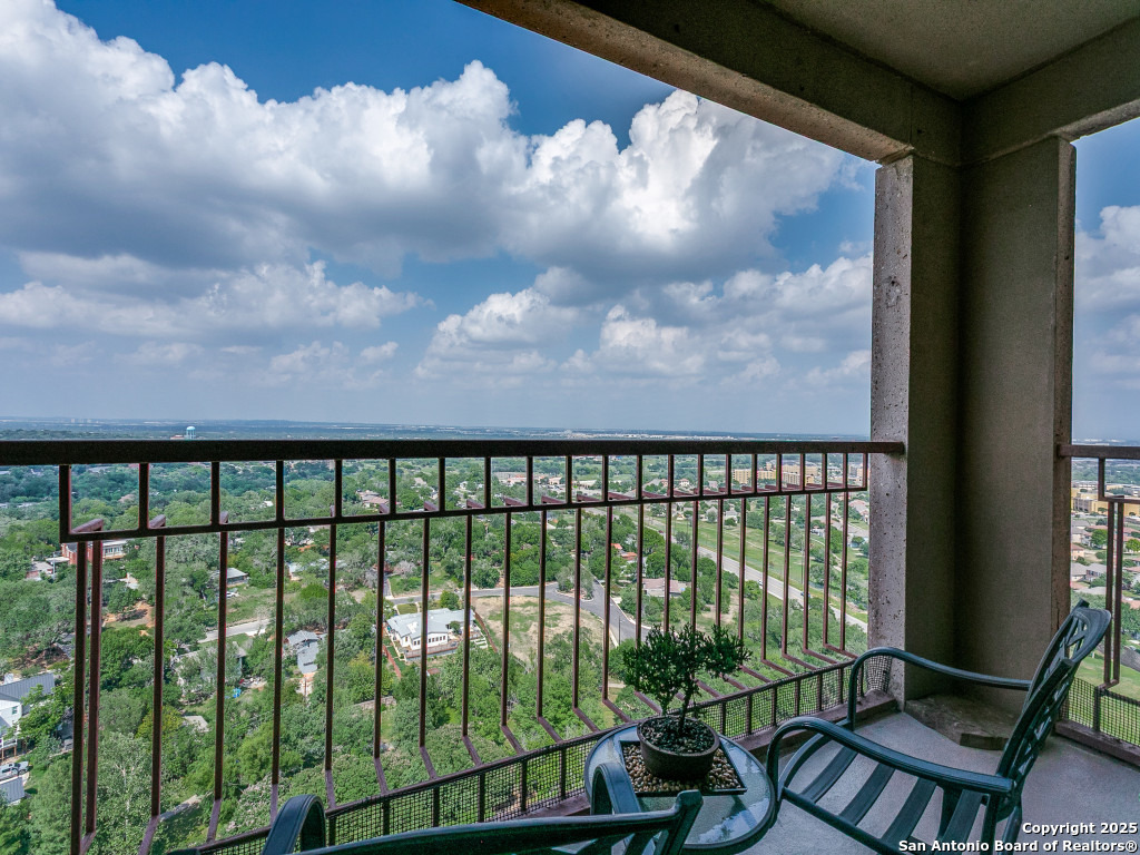 1 Towers Park Lane San Antonio TX 78209