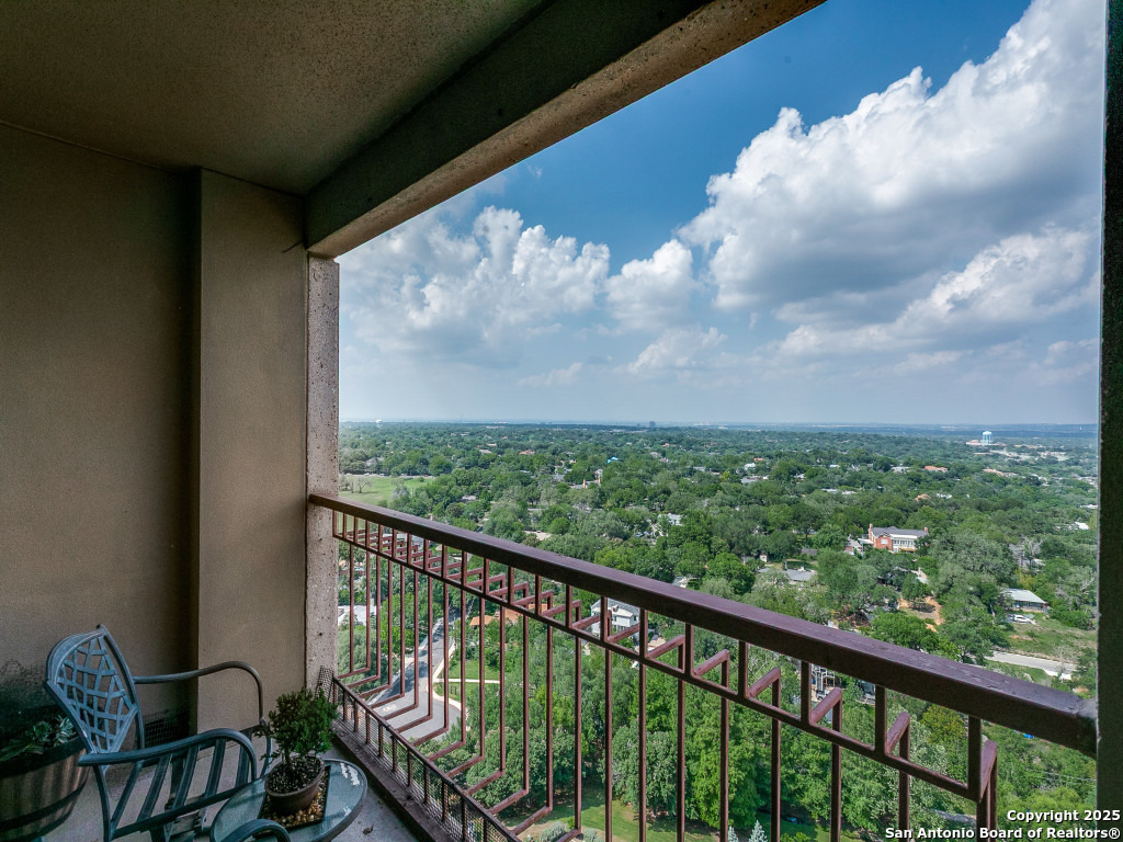 1 Towers Park Lane San Antonio TX 78209