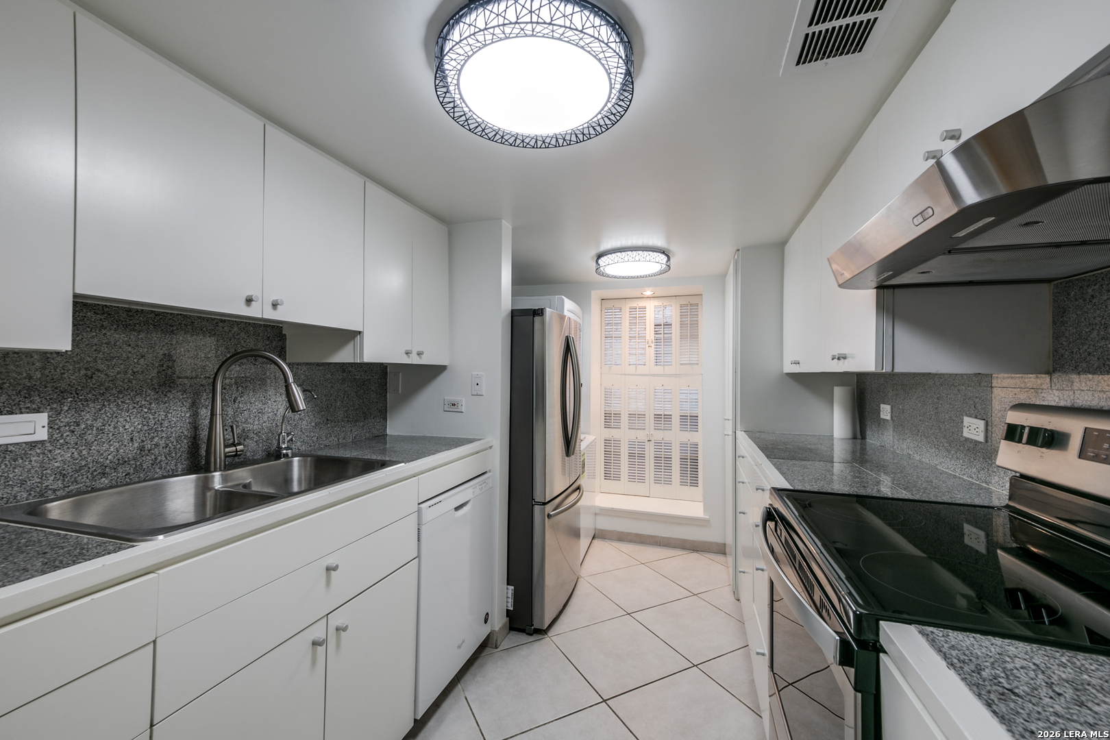 122 E Terra Alta San Antonio TX 78209