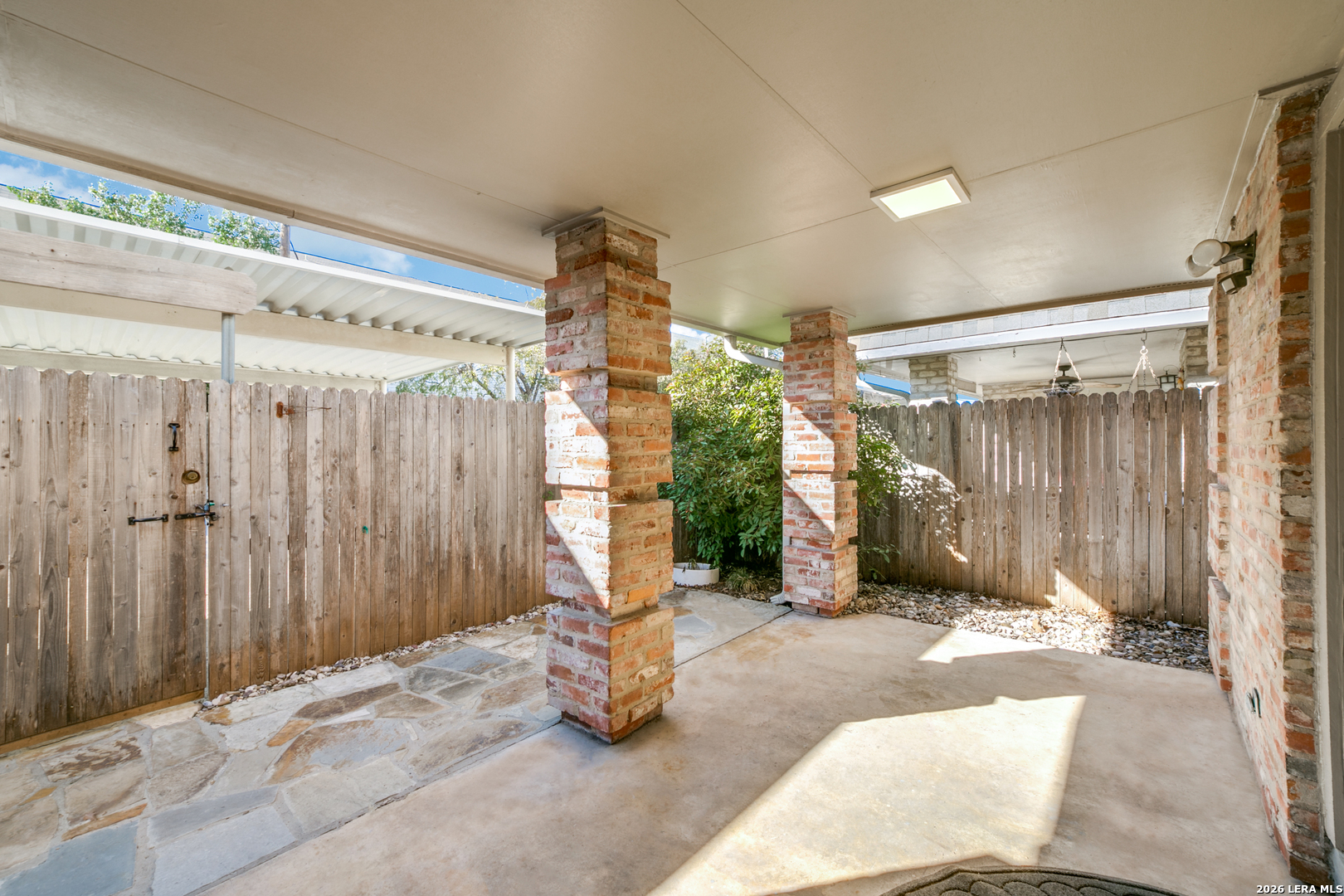 122 E Terra Alta San Antonio TX 78209