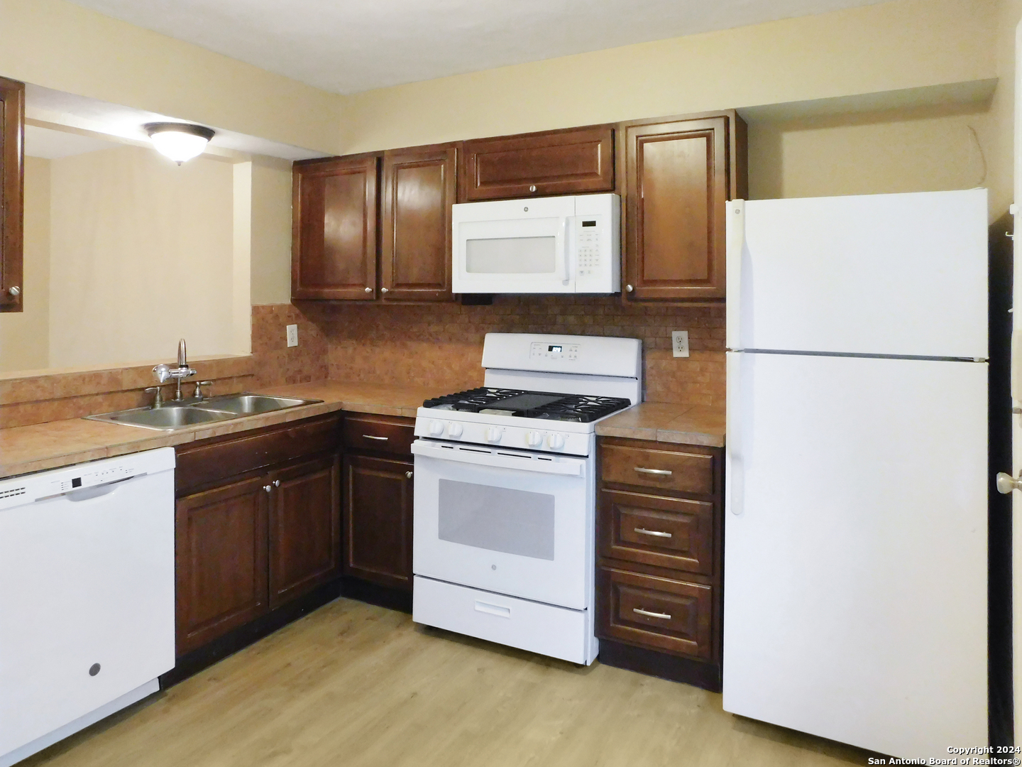 8038 Broadway San Antonio TX 78209