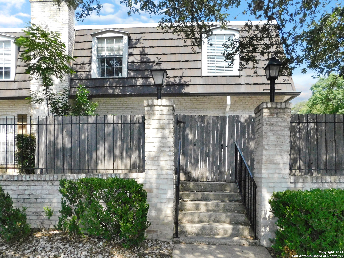 8038 Broadway San Antonio TX 78209