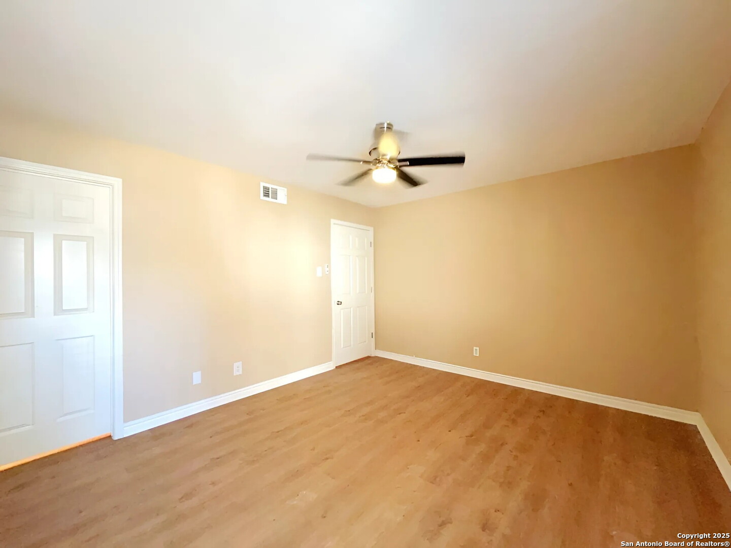 8038 Broadway San Antonio TX 78209