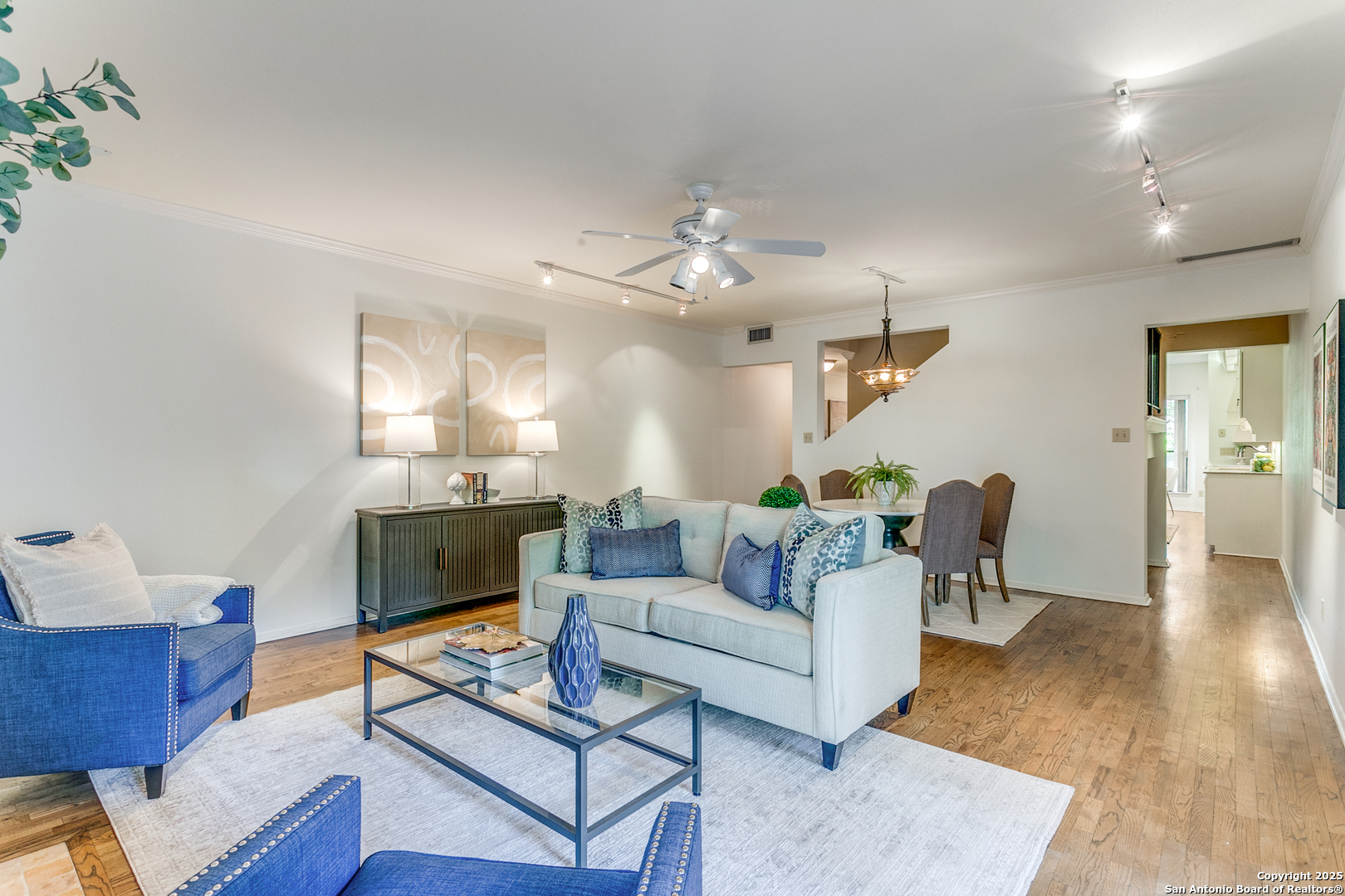 1022 Navarro San Antonio TX 78205